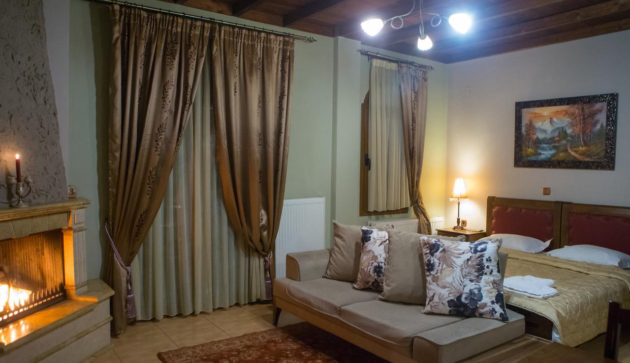 Morfeas Guesthouse Káto Loutrákion Екстериор снимка